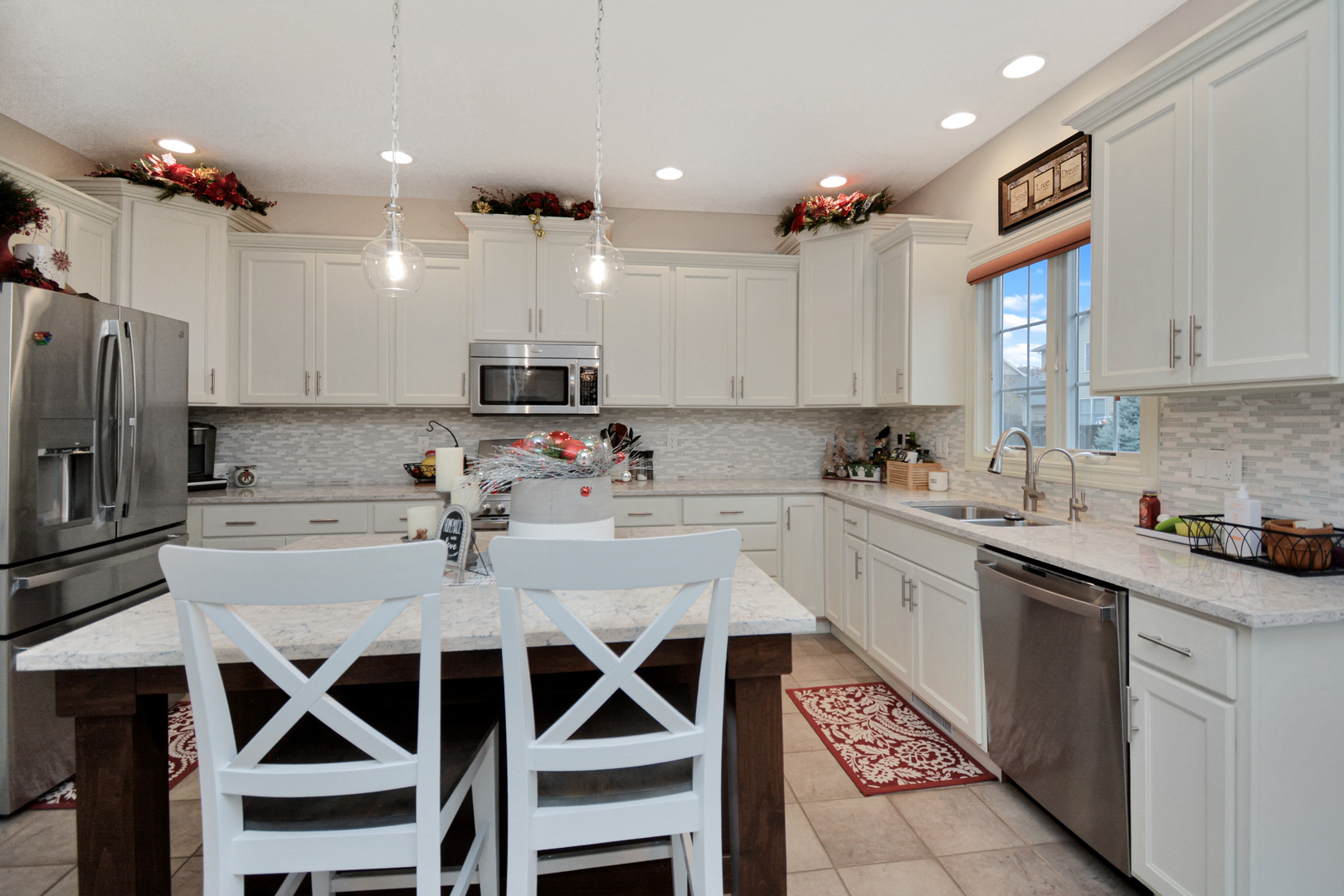 10 Deerfield Court, Bloomington, IL 61705