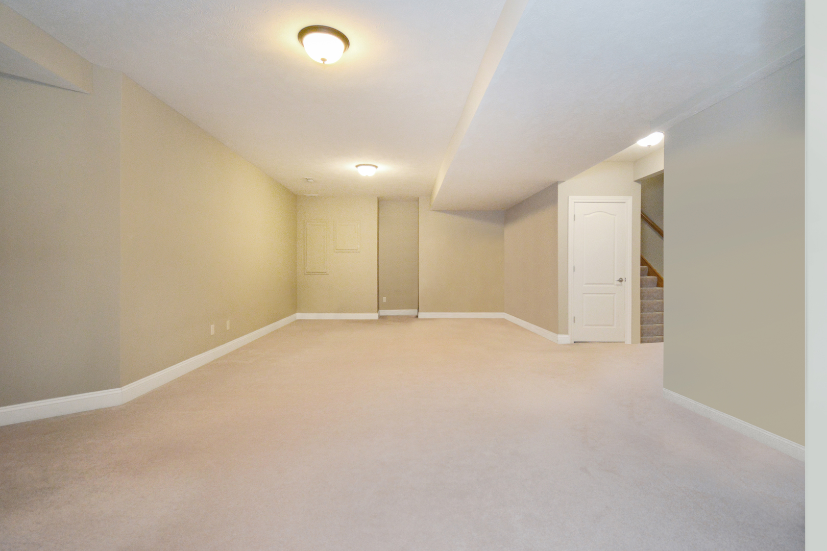 10 Deerfield Court, Bloomington, IL 61705