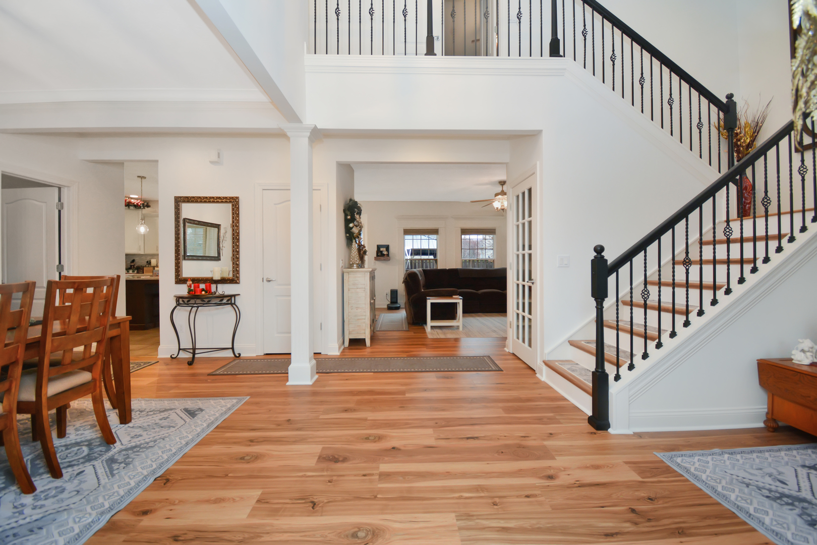 10 Deerfield Court, Bloomington, IL 61705