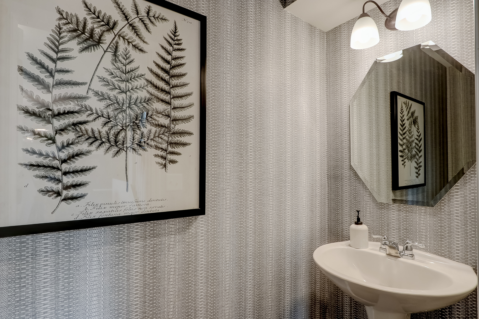 230 Piper Glen Avenue, Oswego, IL 60543