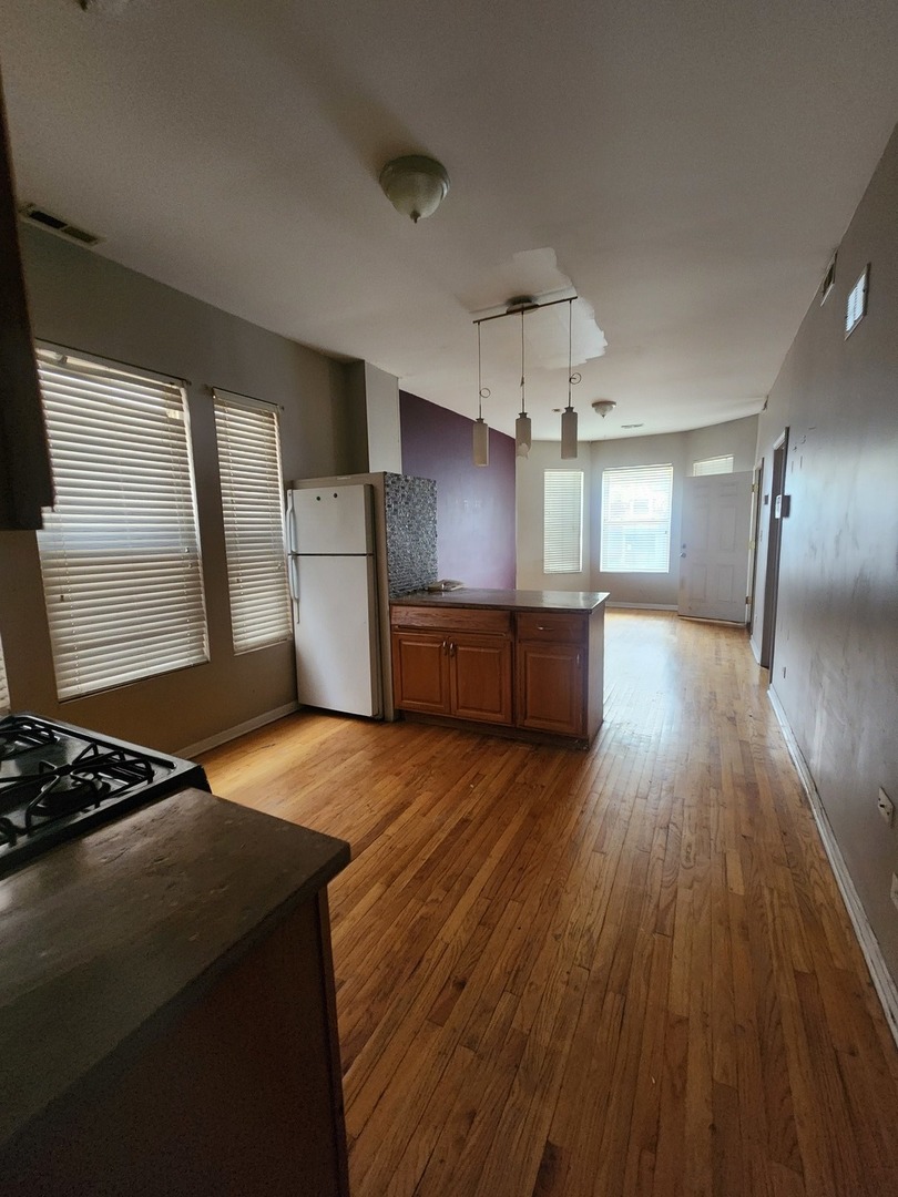 3342 W Crystal Street, Chicago, IL 60651