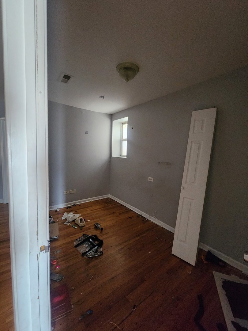 3342 W Crystal Street, Chicago, IL 60651