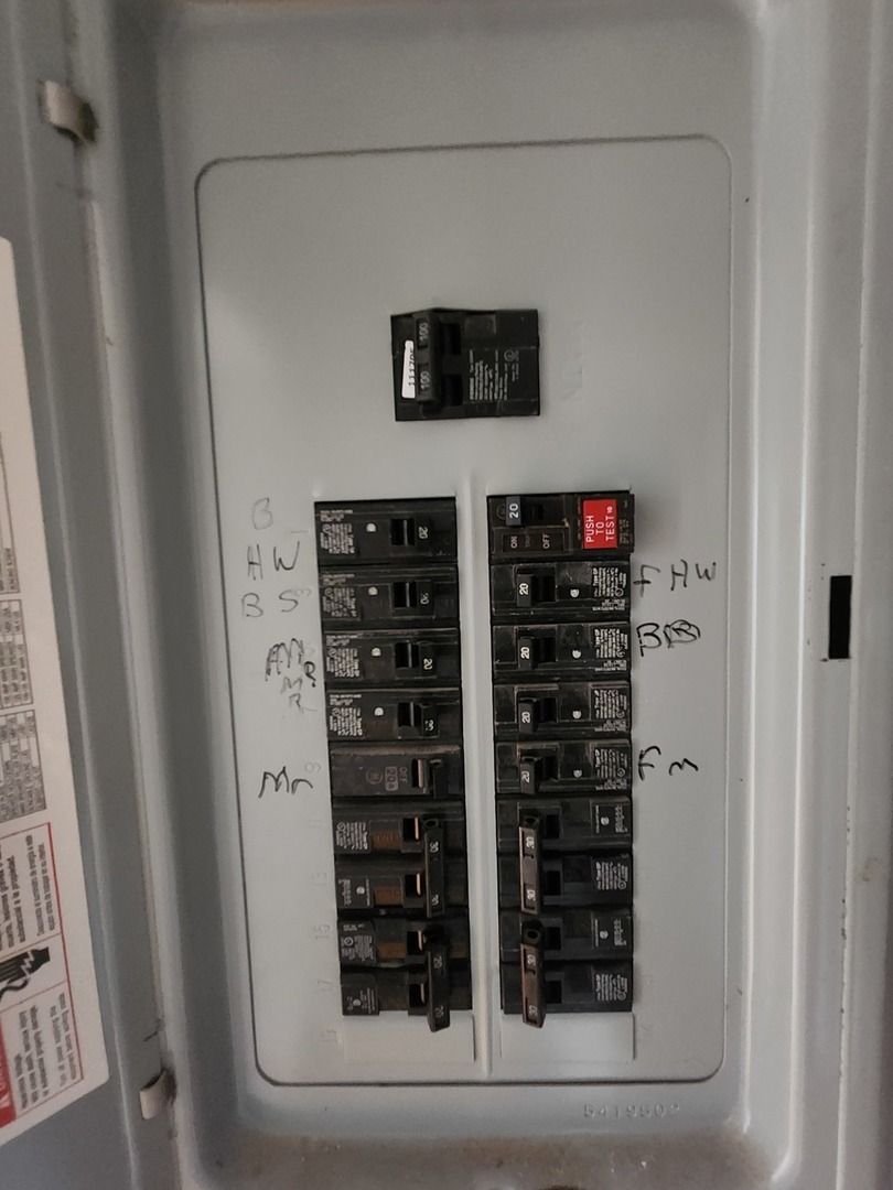 3342 W Crystal Street, Chicago, IL 60651