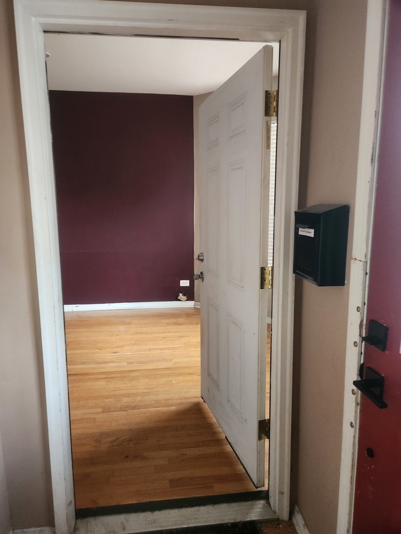 3342 W Crystal Street, Chicago, IL 60651