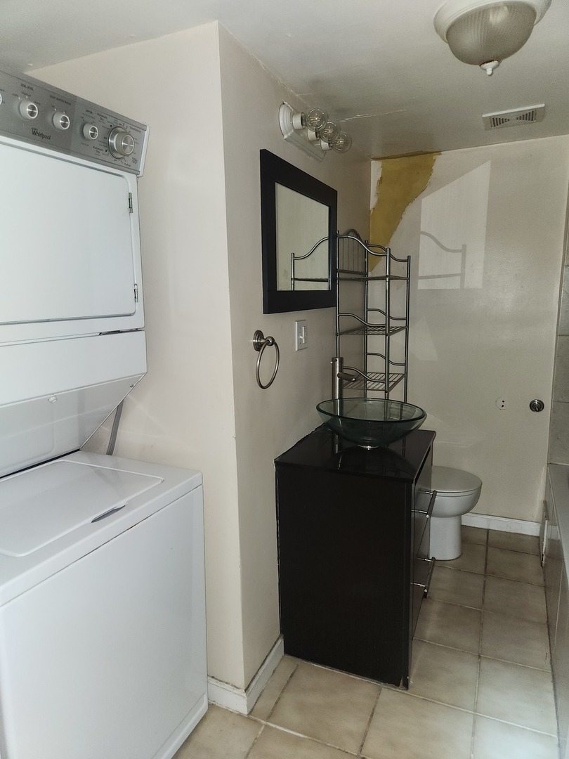 3342 W Crystal Street, Chicago, IL 60651