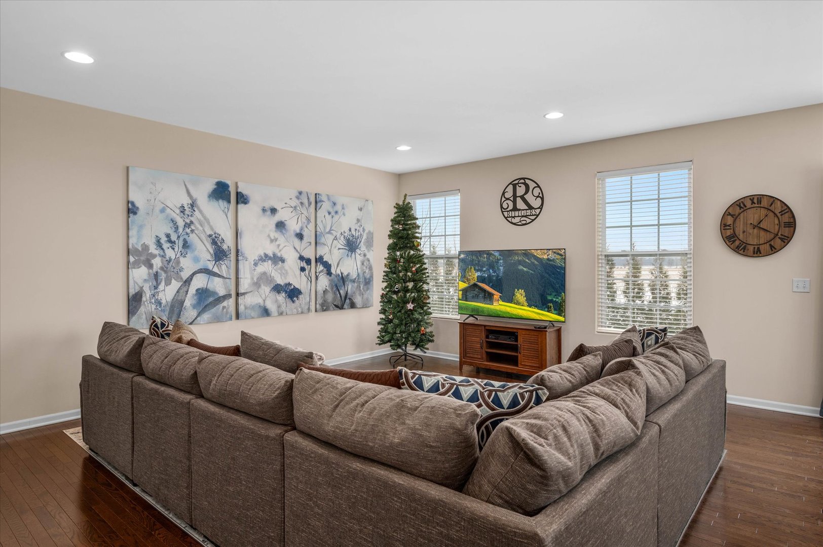 1037 N Carly Circle, Yorkville, IL 60560