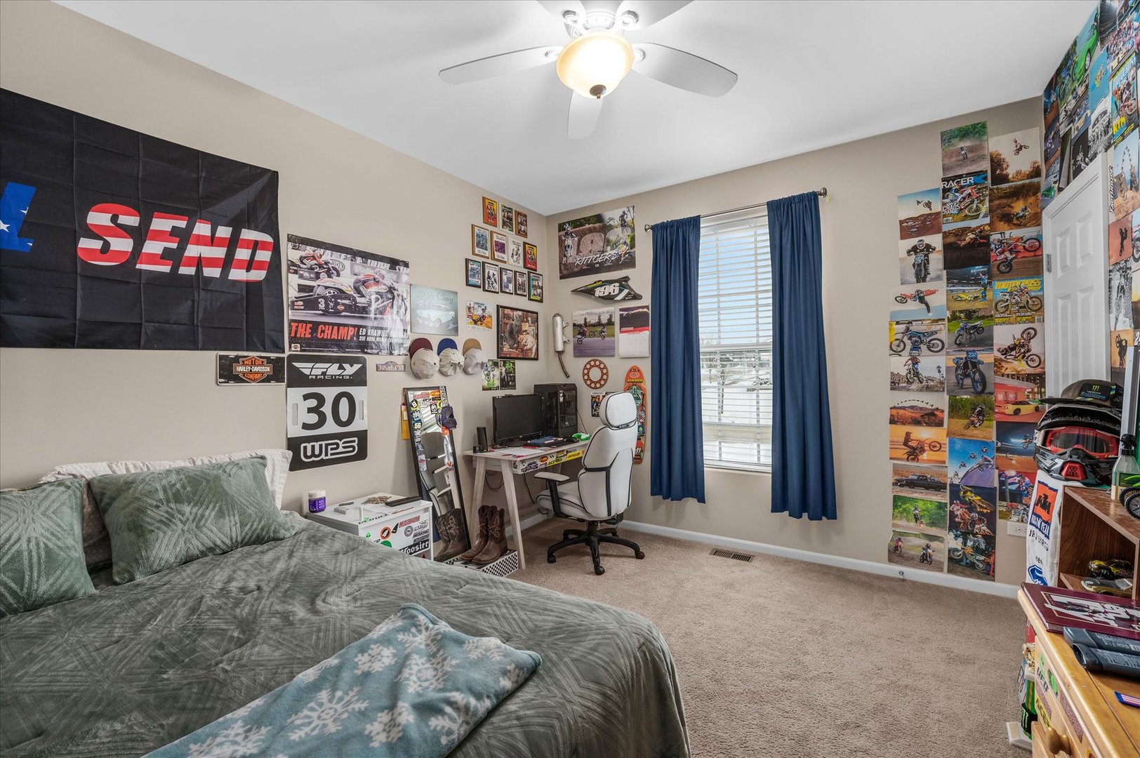 1037 N Carly Circle, Yorkville, IL 60560