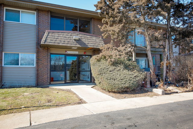 4418 Beau Monde Drive #201, Lisle, IL 60532