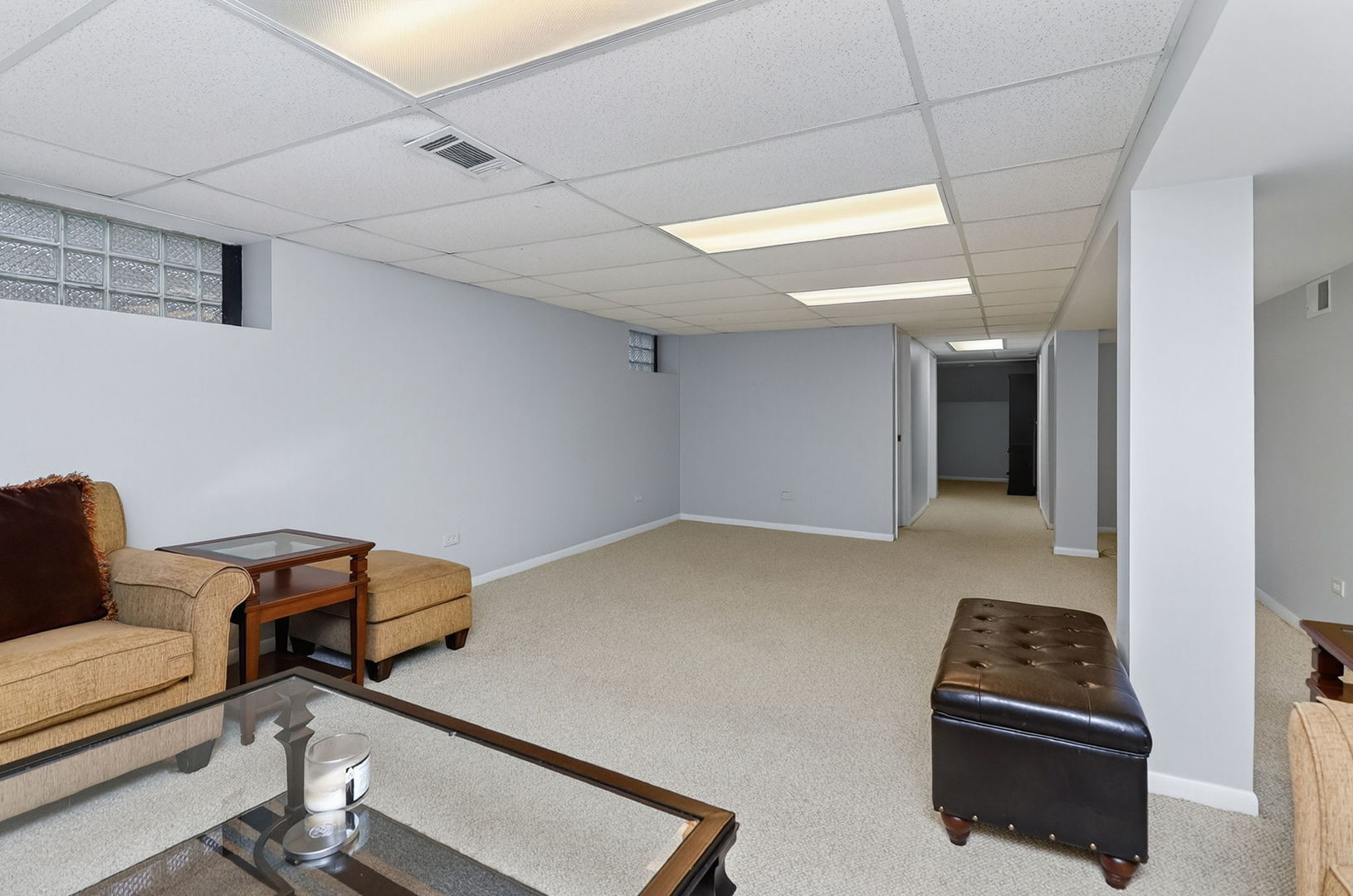 2832 W 100th Place, Evergreen Park, IL 60805