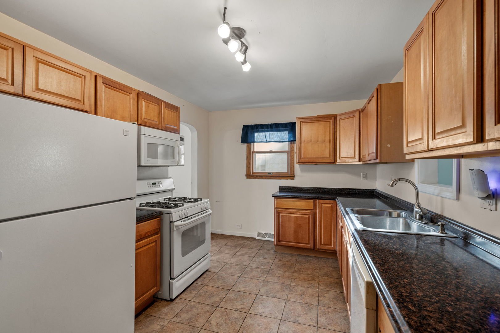 307 N Jackson Street, Gardner, IL 60424