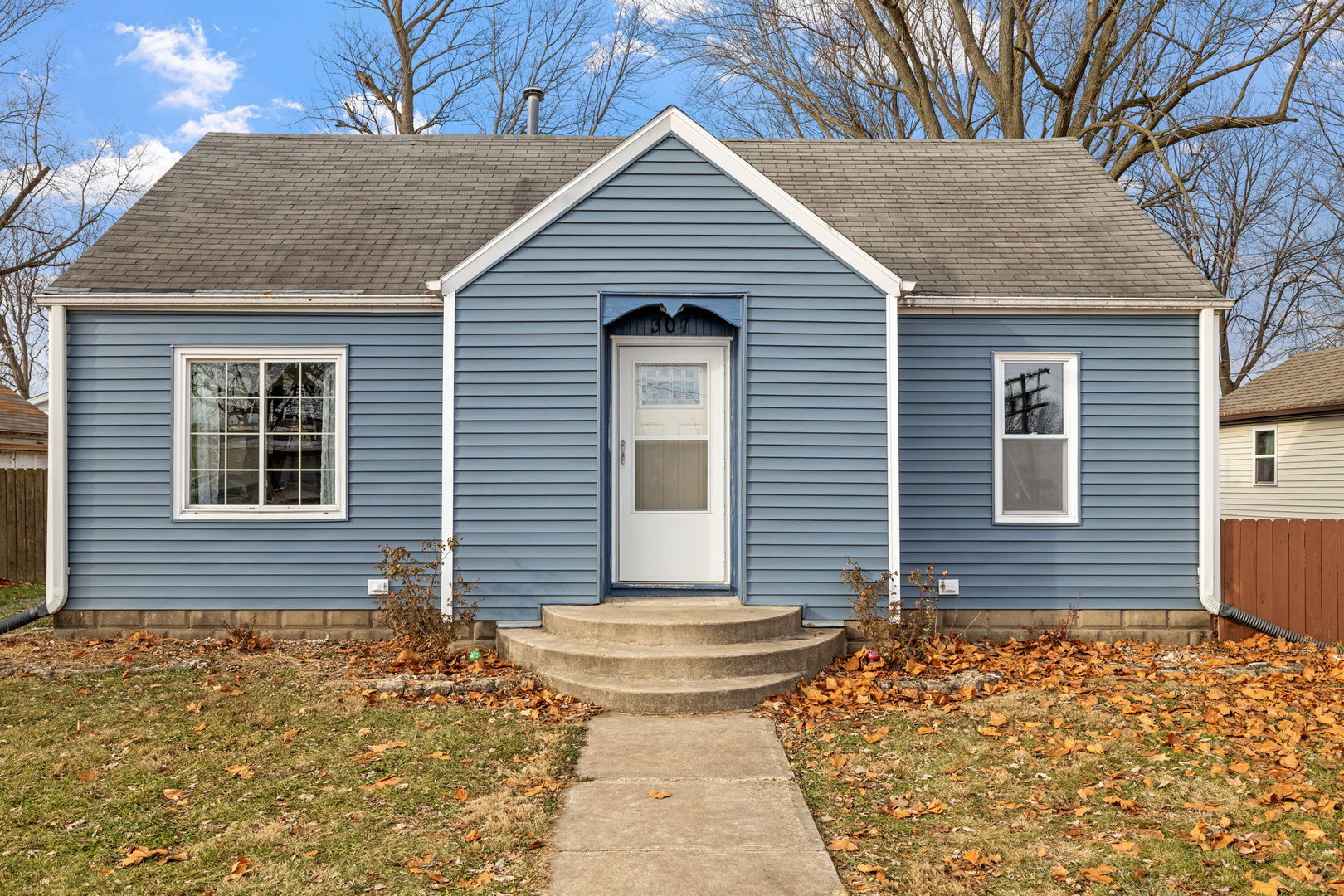 307 N Jackson Street, Gardner, IL 60424