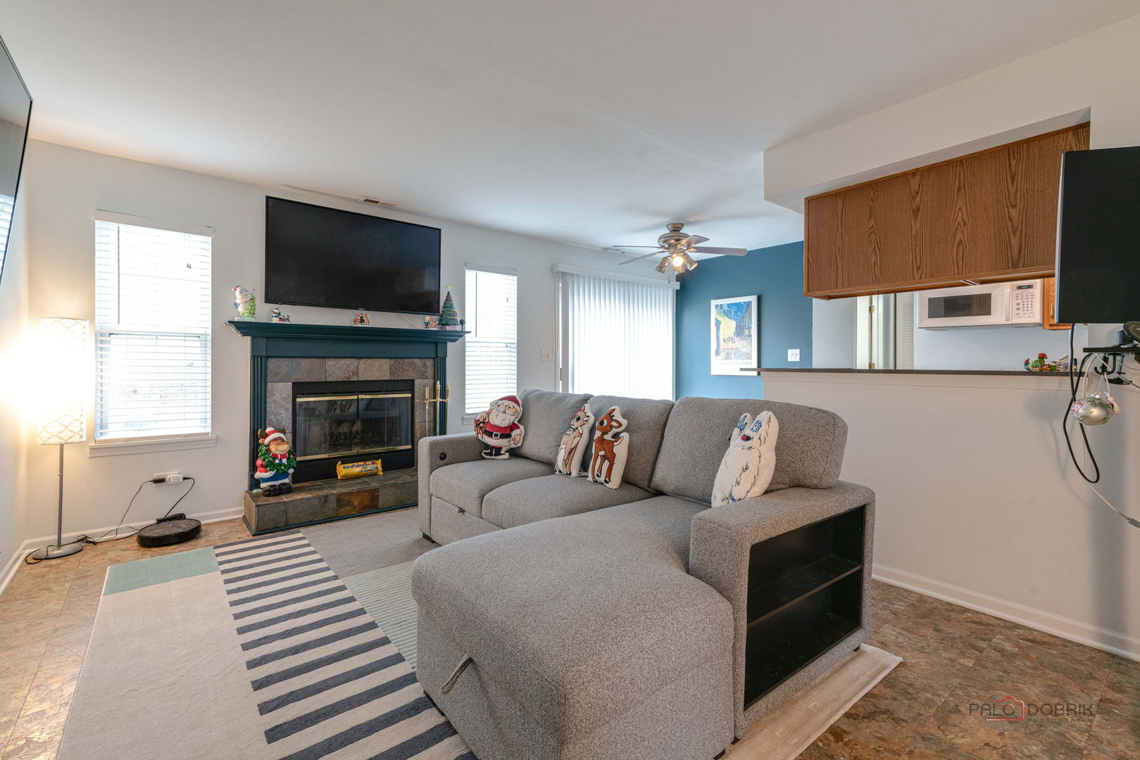 3128 Lynette Lane, Island Lake, IL 60042