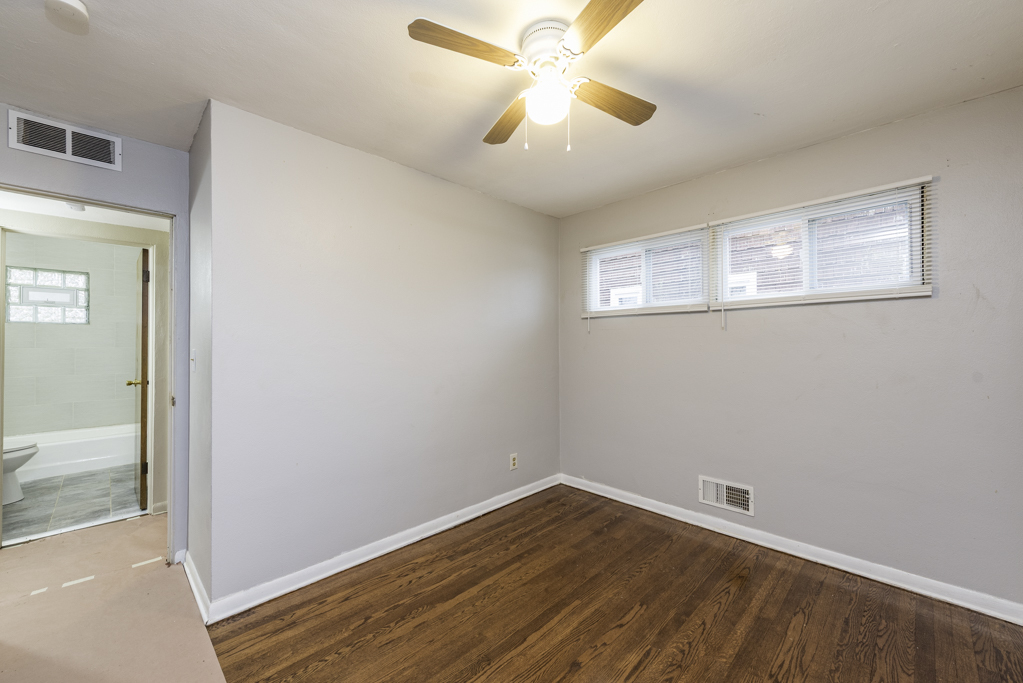 922 Landon Avenue, Winthrop Harbor, IL 60096