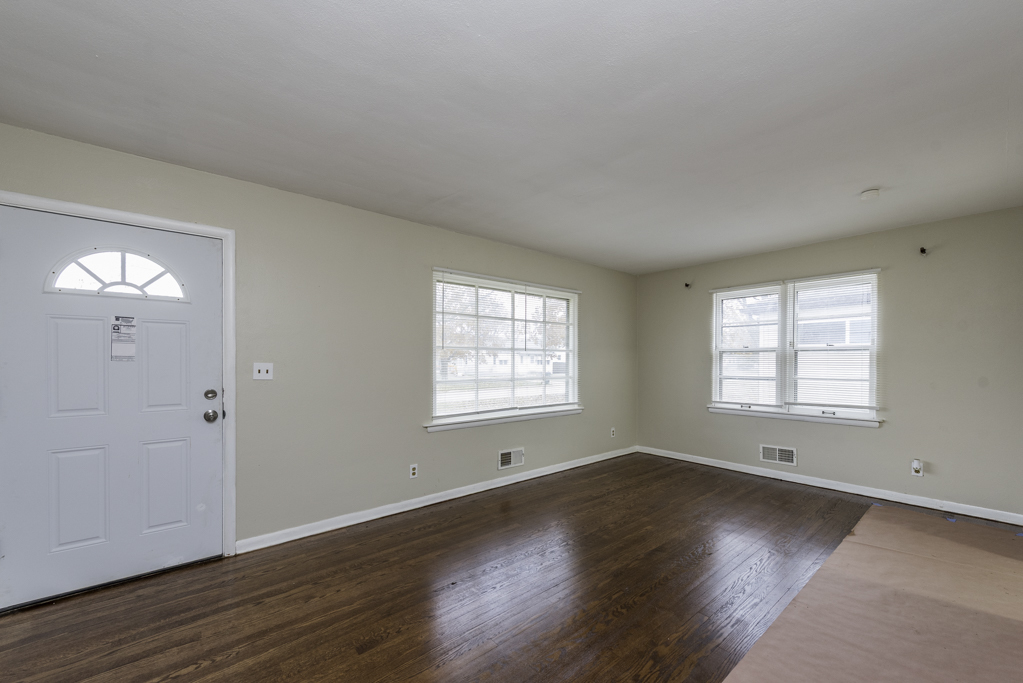 922 Landon Avenue, Winthrop Harbor, IL 60096