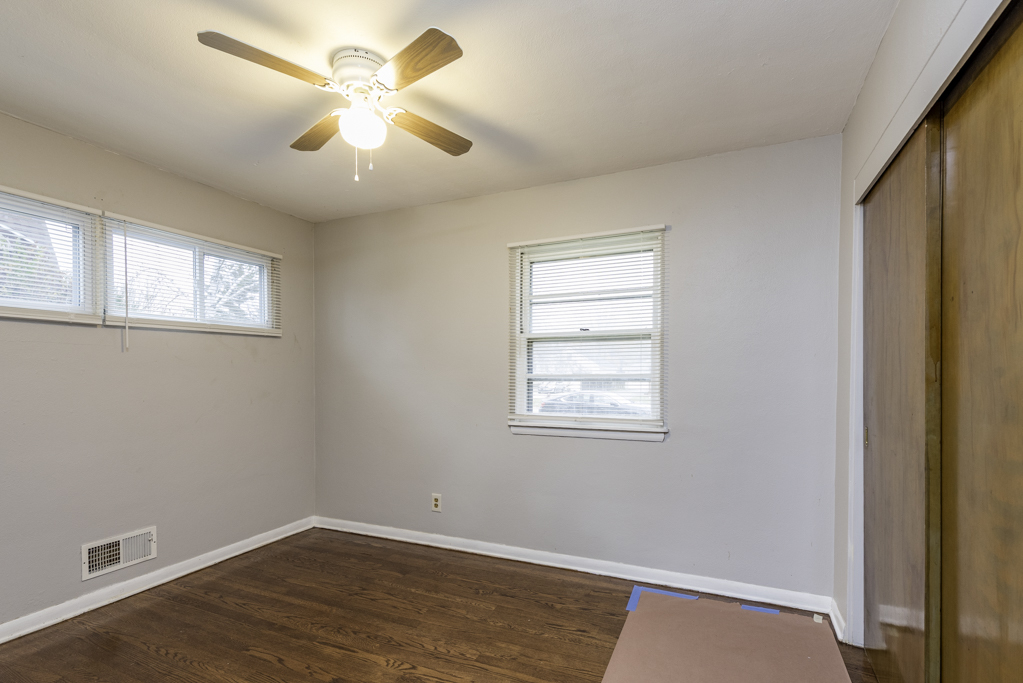 922 Landon Avenue, Winthrop Harbor, IL 60096