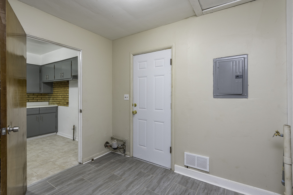 922 Landon Avenue, Winthrop Harbor, IL 60096