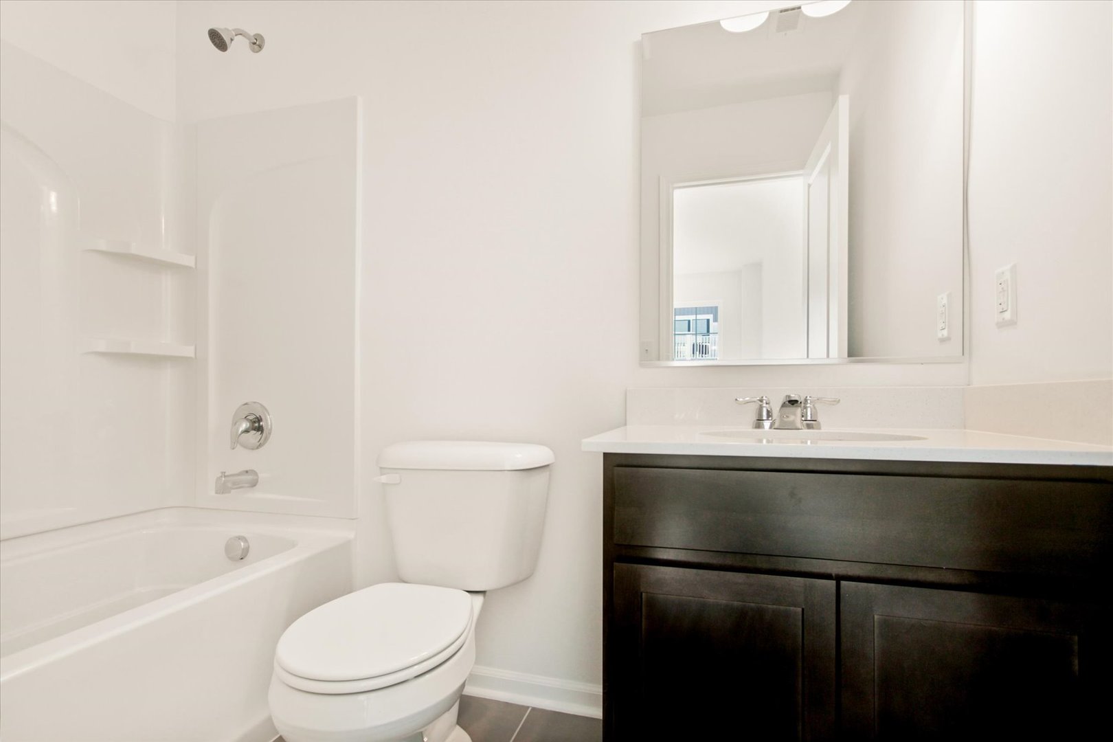 325 Kingsport Drive, South Elgin, IL 60177