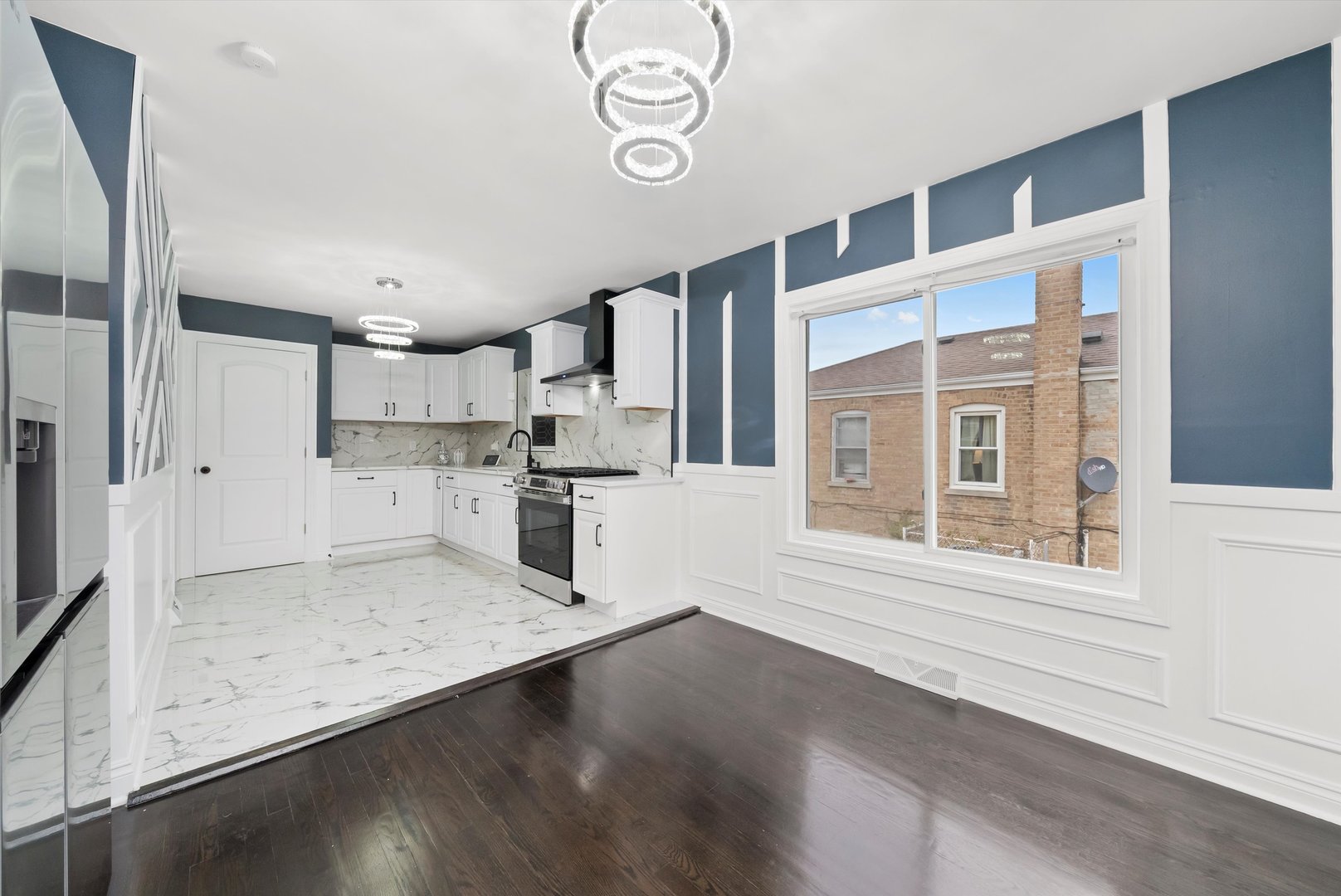 3542 W 77th Street, Chicago, IL 60652