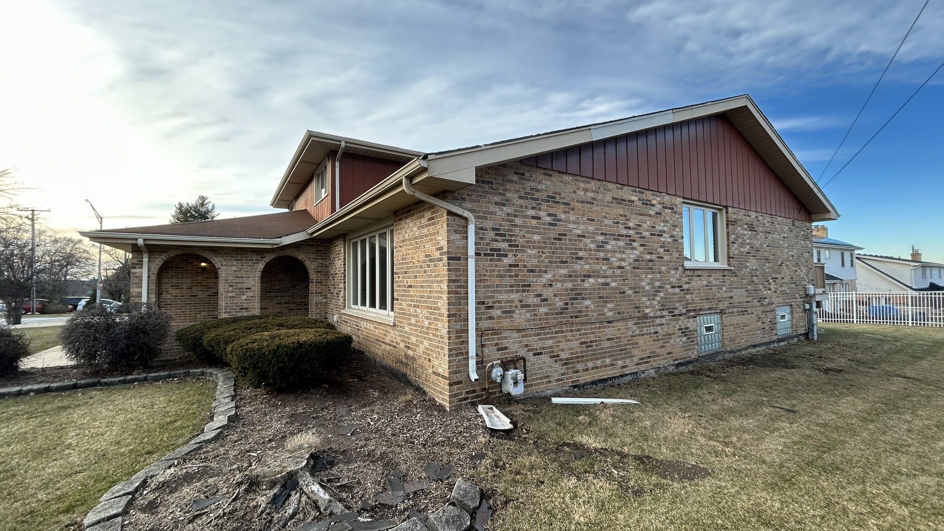 11100 W 167TH Street, Orland Park, IL 60467