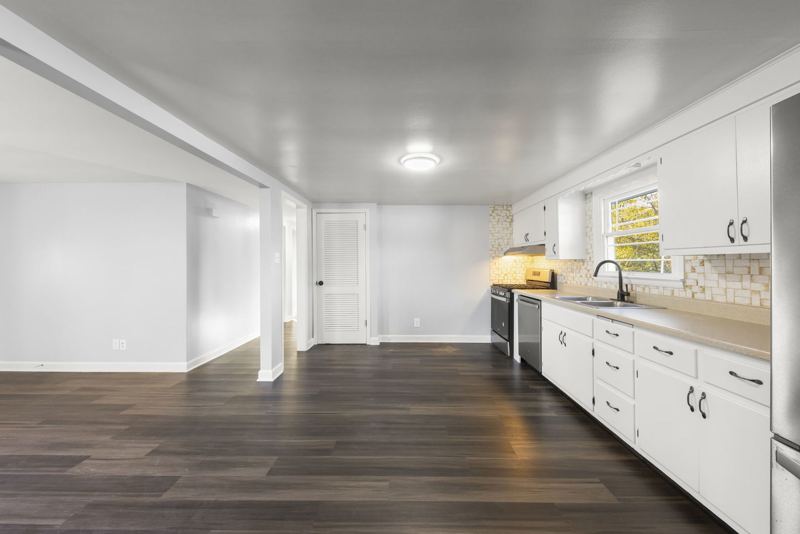 19136 Jacquie Avenue, Romeoville, IL 60446