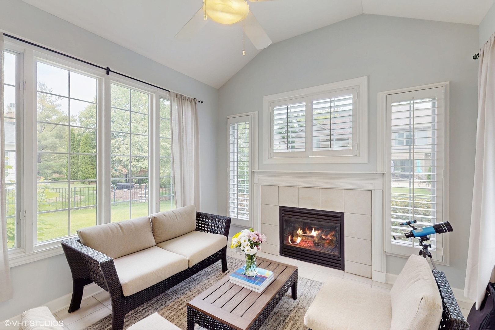 3432 Redwing Drive, Naperville, IL 60564