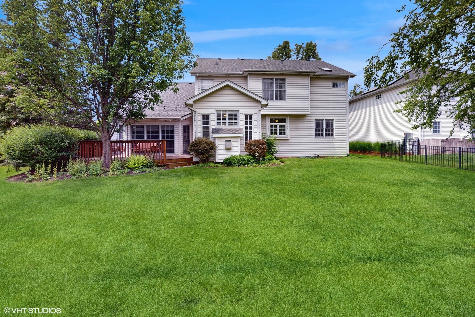 3432 Redwing Drive, Naperville, IL 60564