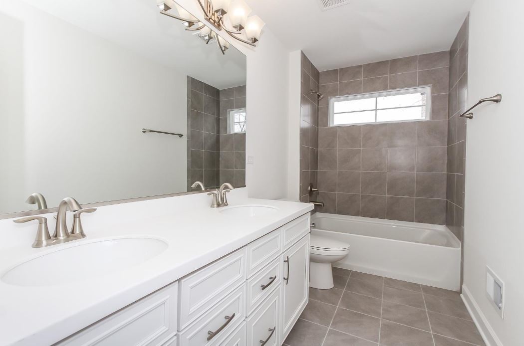 130 39th Street, Downers Grove, IL 60515