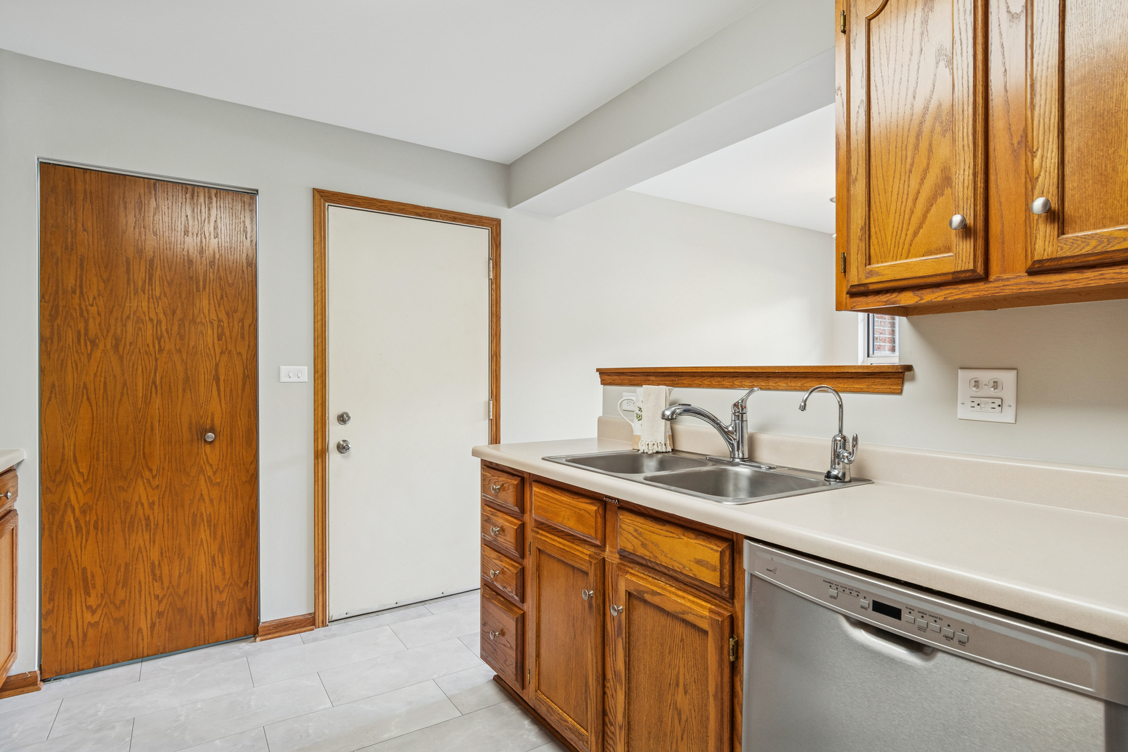 30W073 Penny Lane #0, Warrenville, IL 60555