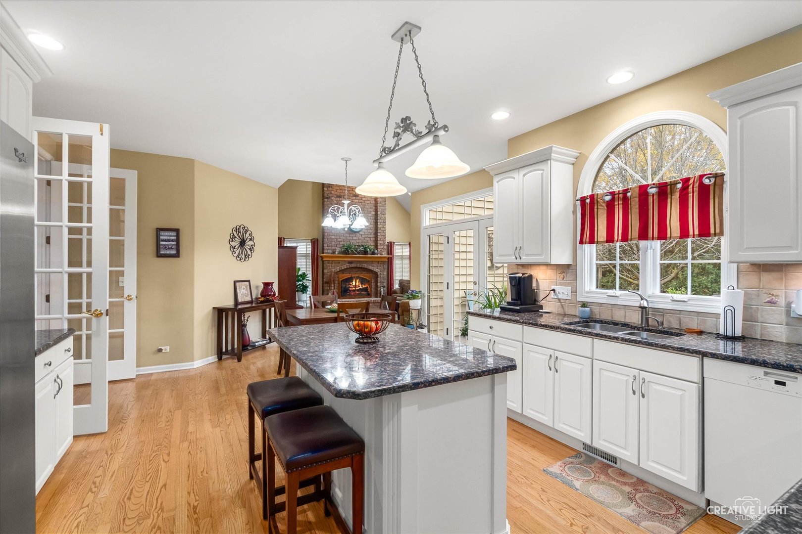 2543 Dewes Lane, Naperville, IL 60564