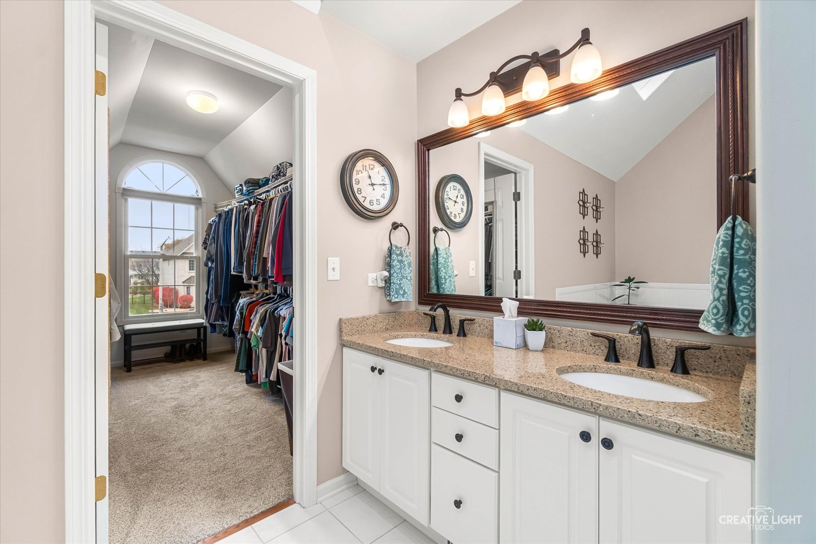 2543 Dewes Lane, Naperville, IL 60564