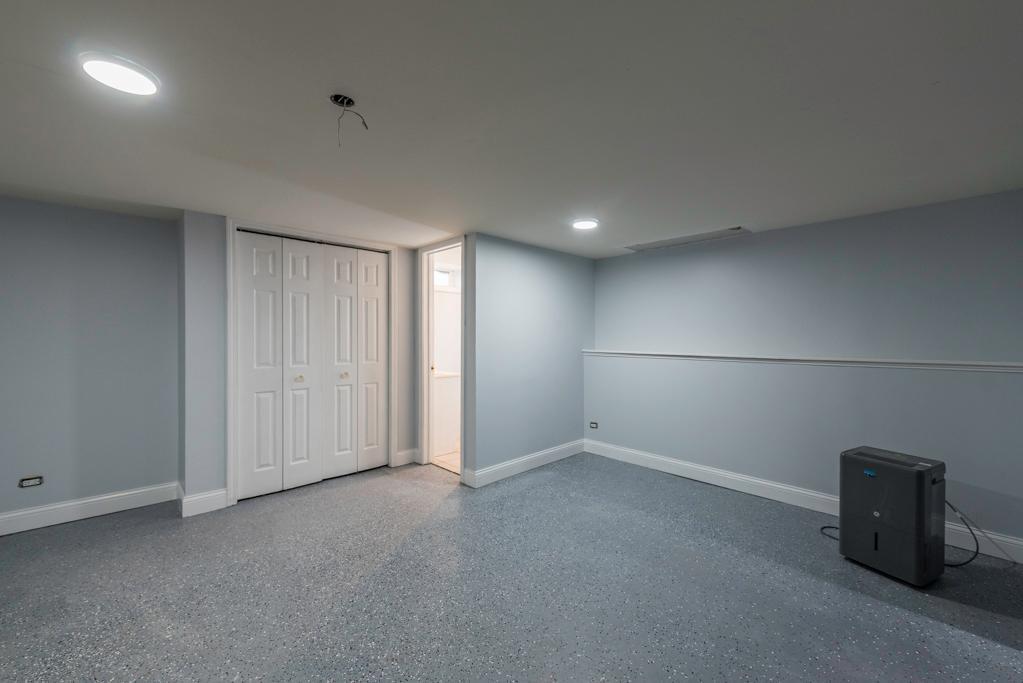 308 W Greenwood Avenue, Waukegan, IL 60087