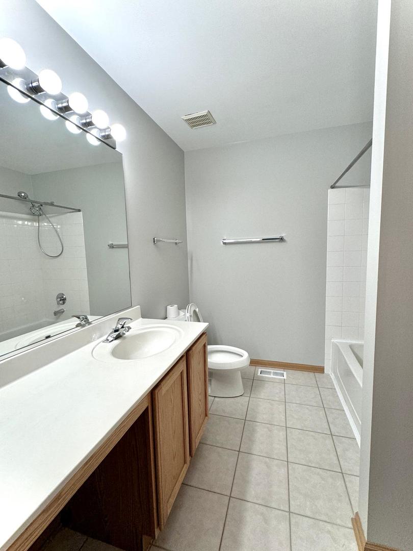 2509 Oneida Lane, Naperville, IL 60563