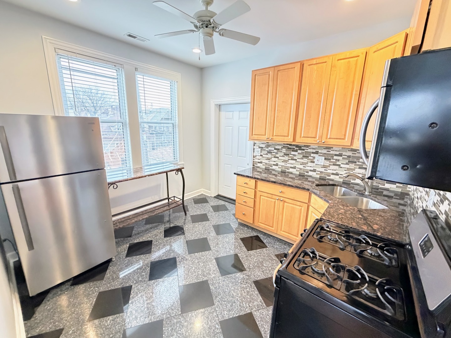 2326 N KOSTNER Avenue #2, Chicago, IL 60639