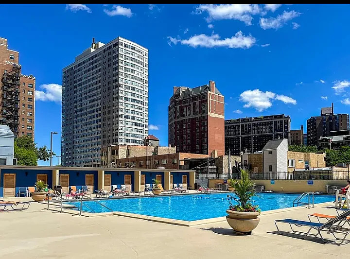 655 W Irving Park Road #508, Chicago, IL 60613