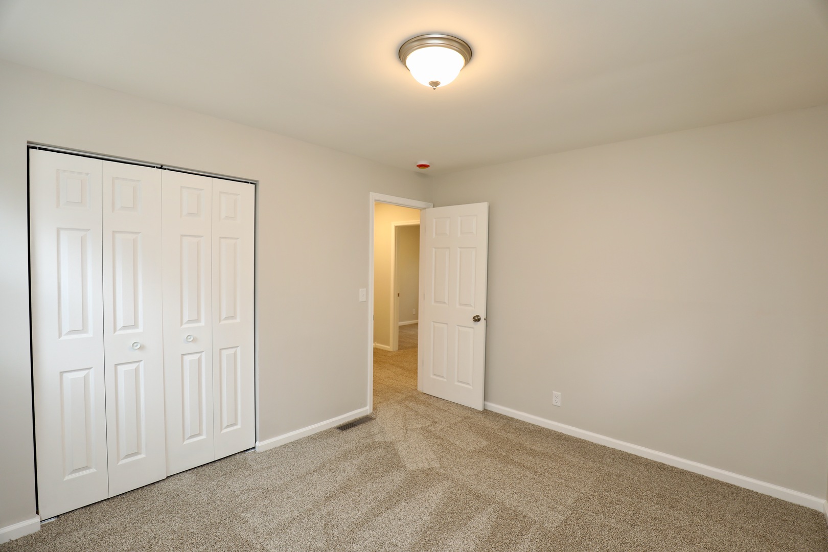 1923 E Pine Street, Kankakee, IL 60901