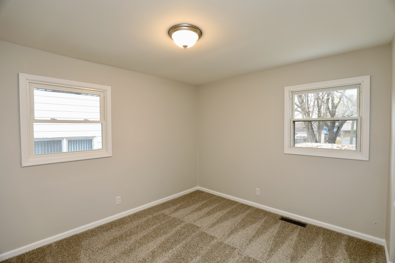 1923 E Pine Street, Kankakee, IL 60901