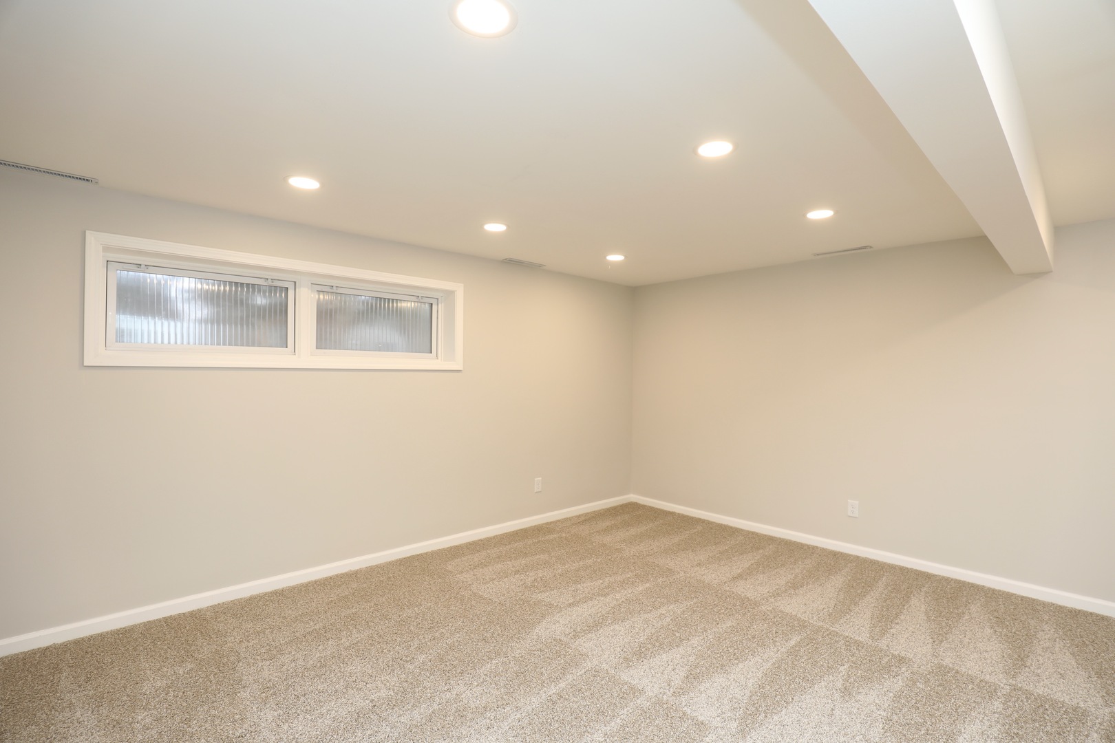 1923 E Pine Street, Kankakee, IL 60901