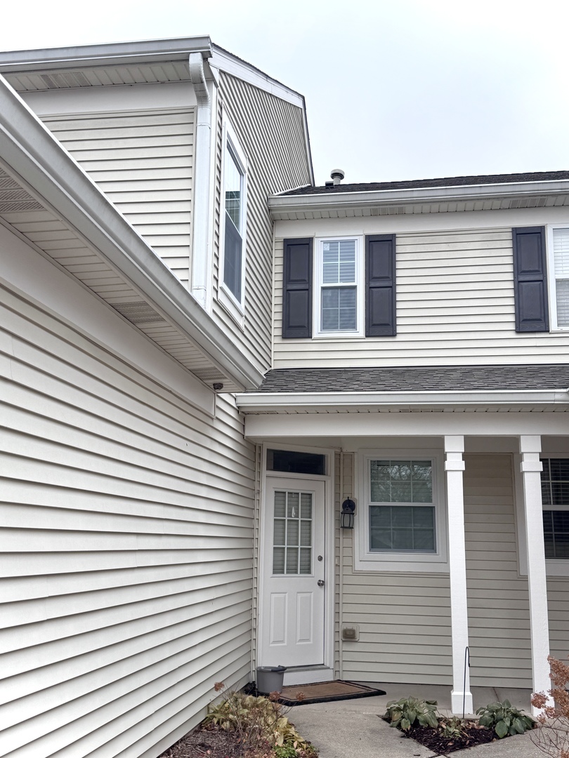 2350 Sheehan Drive, Naperville, IL 60564