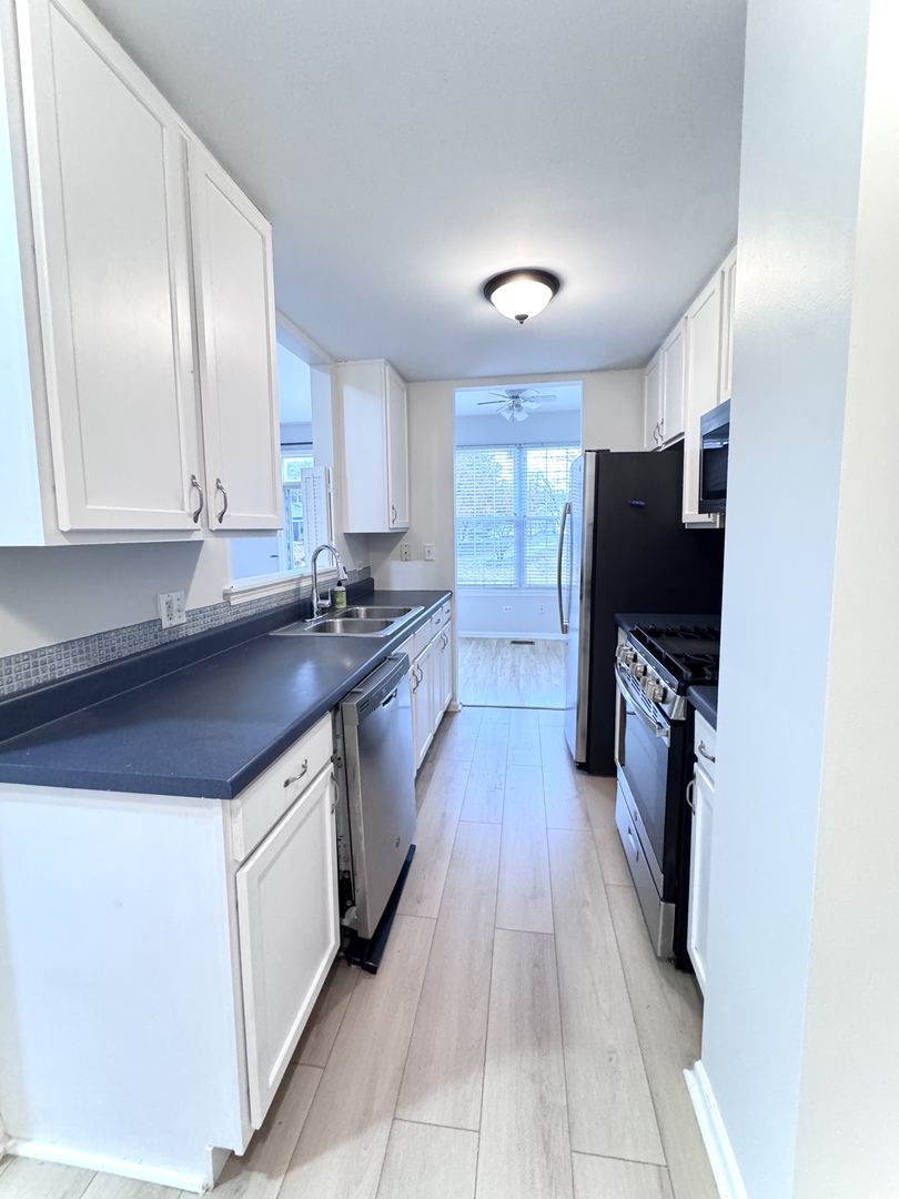 2350 Sheehan Drive, Naperville, IL 60564