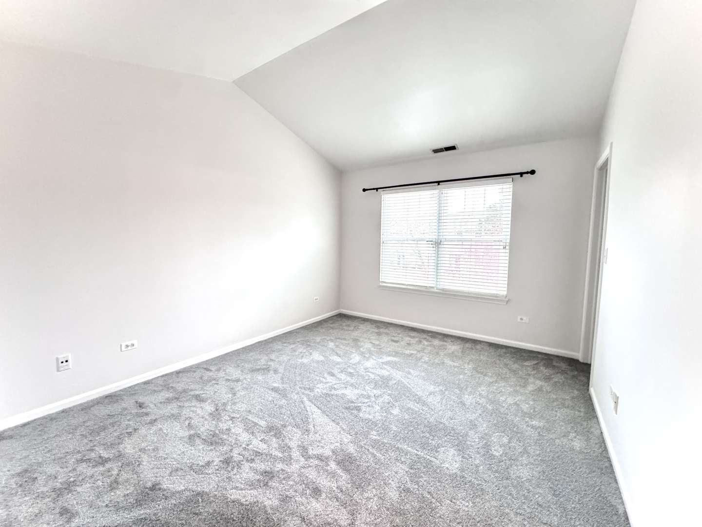 2350 Sheehan Drive, Naperville, IL 60564