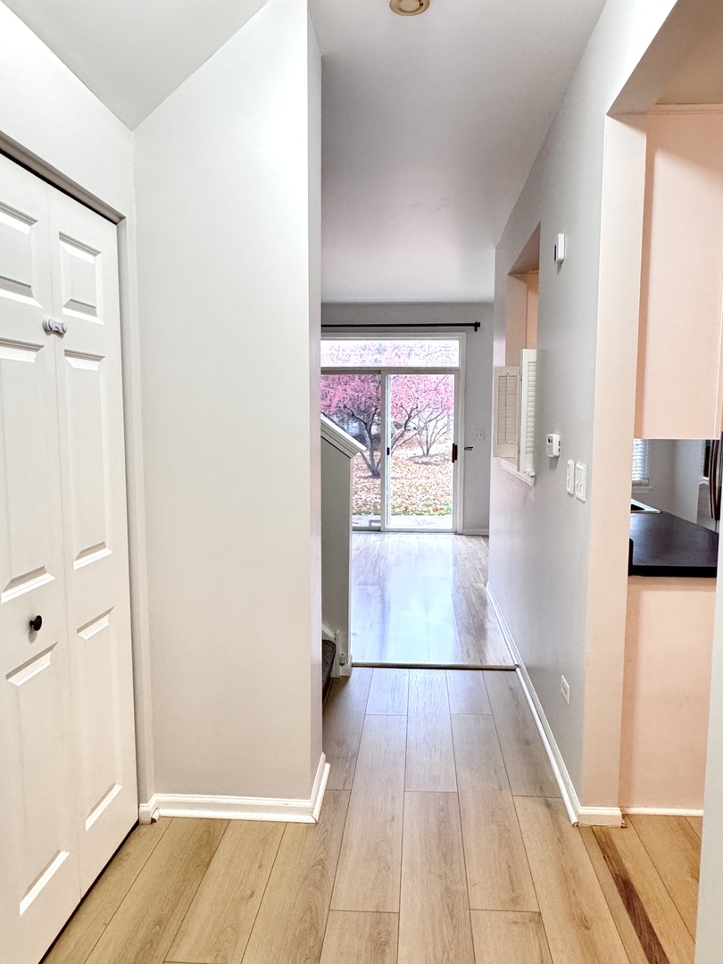 2350 Sheehan Drive, Naperville, IL 60564