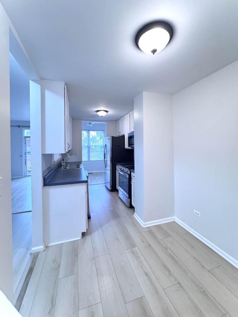 2350 Sheehan Drive, Naperville, IL 60564