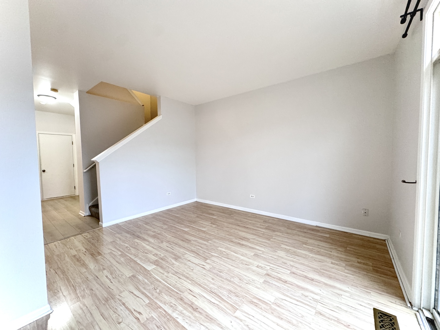 2350 Sheehan Drive, Naperville, IL 60564