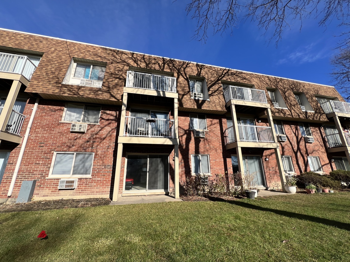1 Villa Verde Drive #114, Buffalo Grove, IL 60089