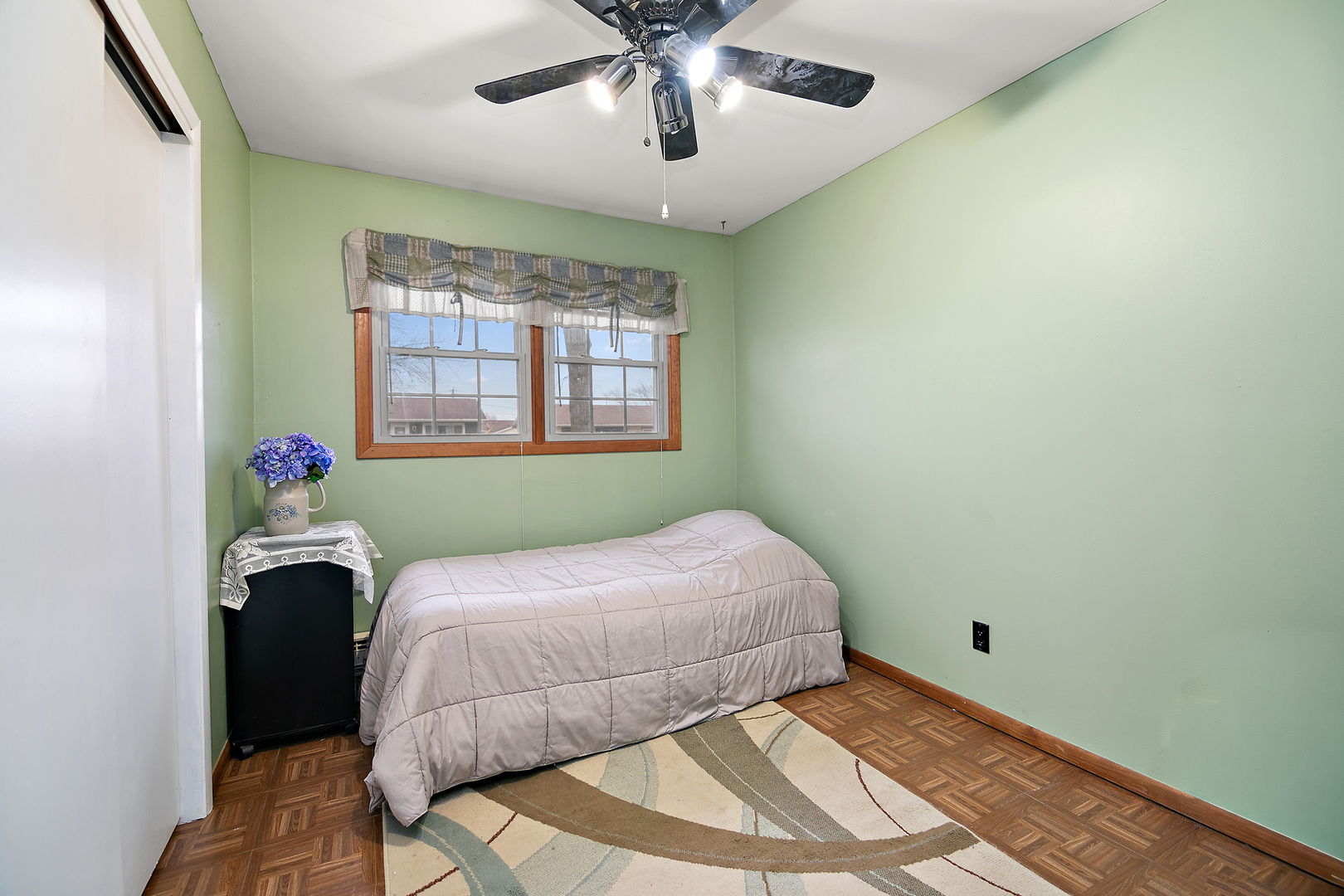 135 S Jackson Avenue, Bradley, IL 60915