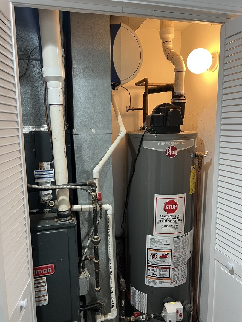 2254 W Arthur Avenue #1051A, Chicago, IL 60645