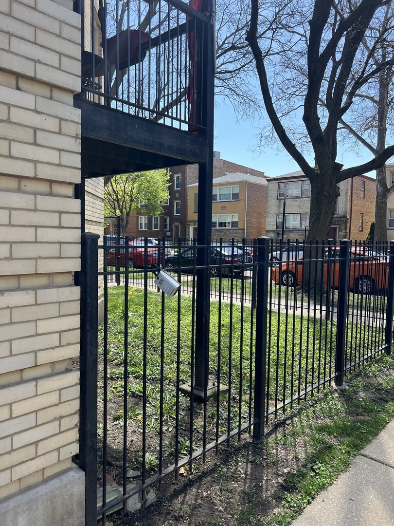 2254 W Arthur Avenue #1051A, Chicago, IL 60645