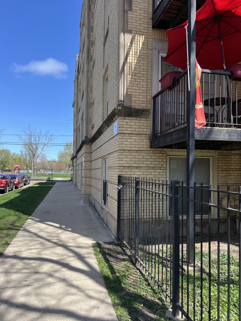 2254 W Arthur Avenue #1051A, Chicago, IL 60645