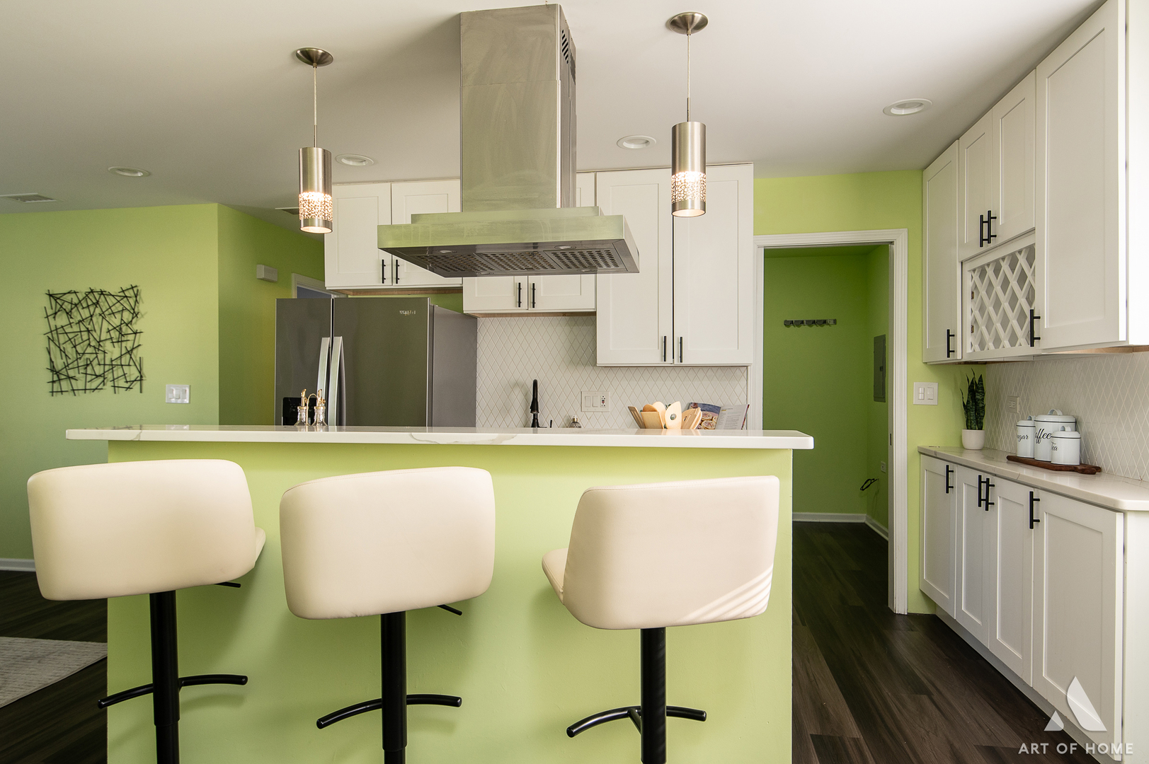 703 Yates Avenue, Romeoville, IL 60446