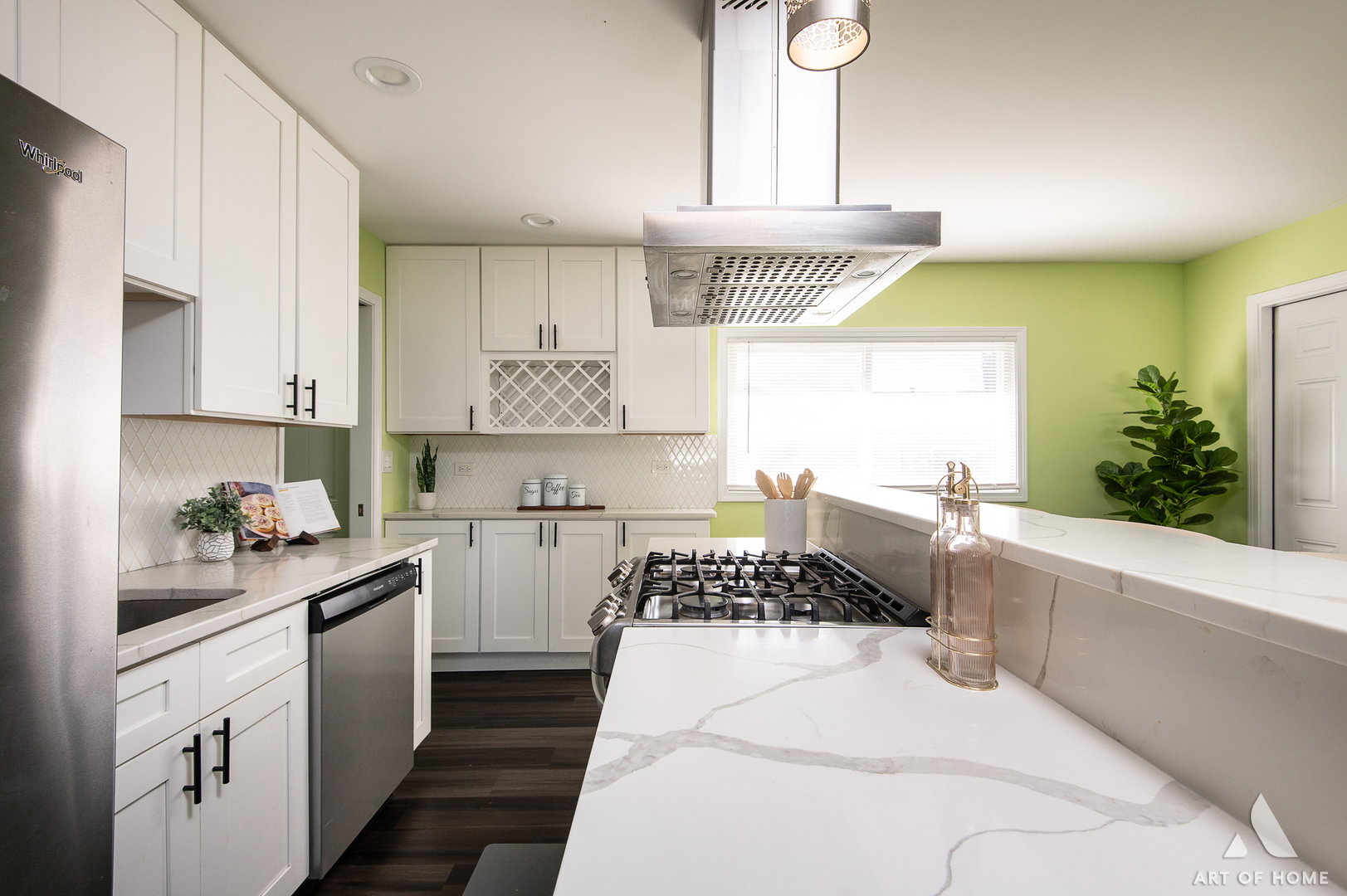 703 Yates Avenue, Romeoville, IL 60446